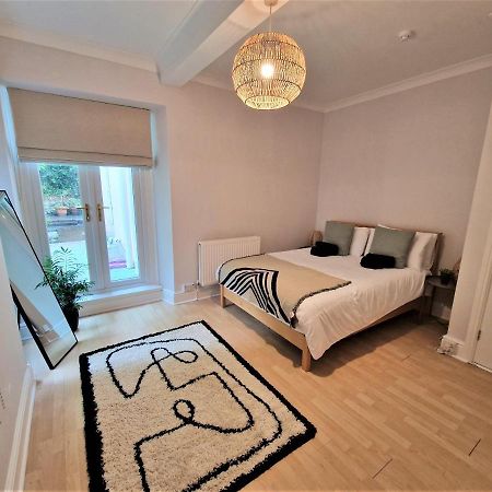 Lovely Seafront Apartment With Garden Swansea Exterior photo