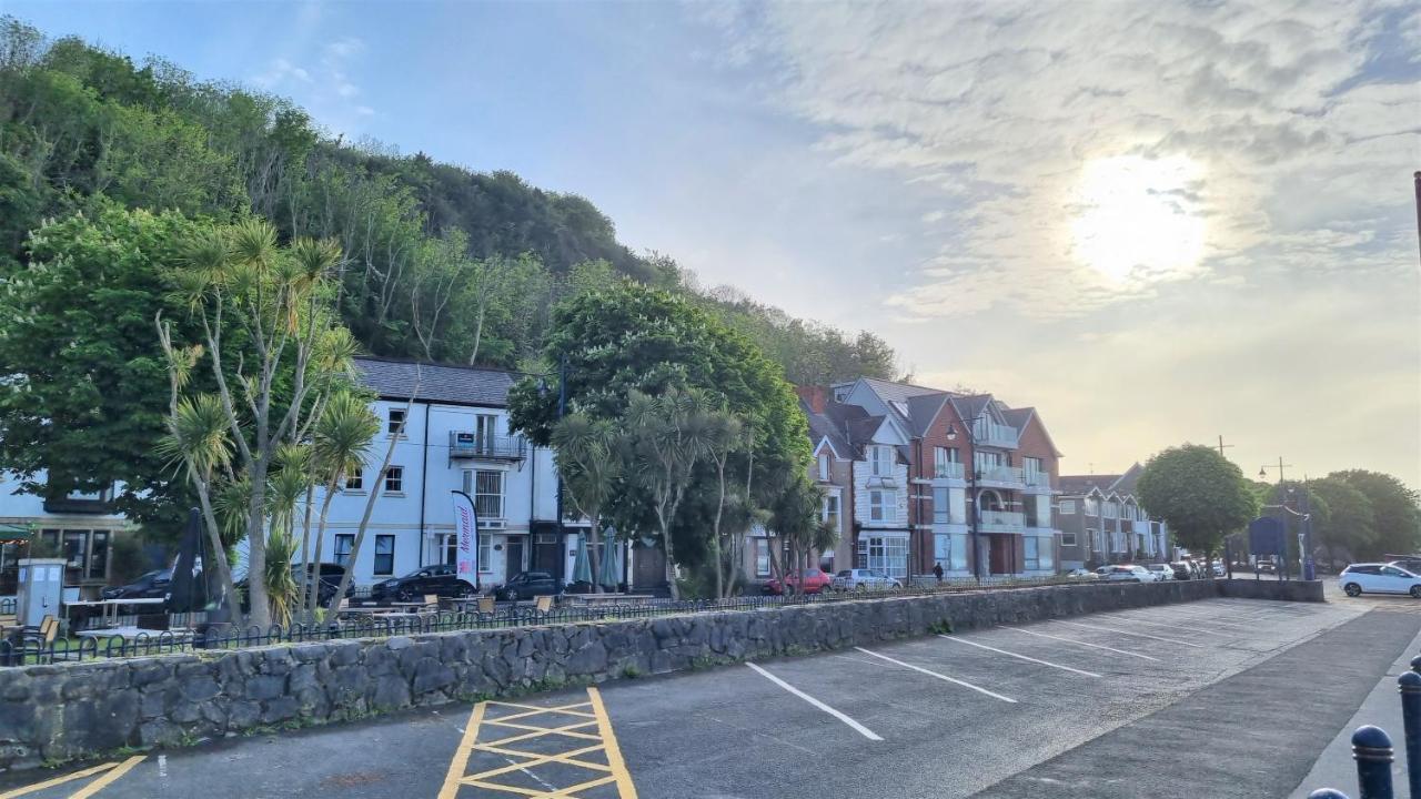 Lovely Seafront Apartment With Garden Swansea Exterior photo